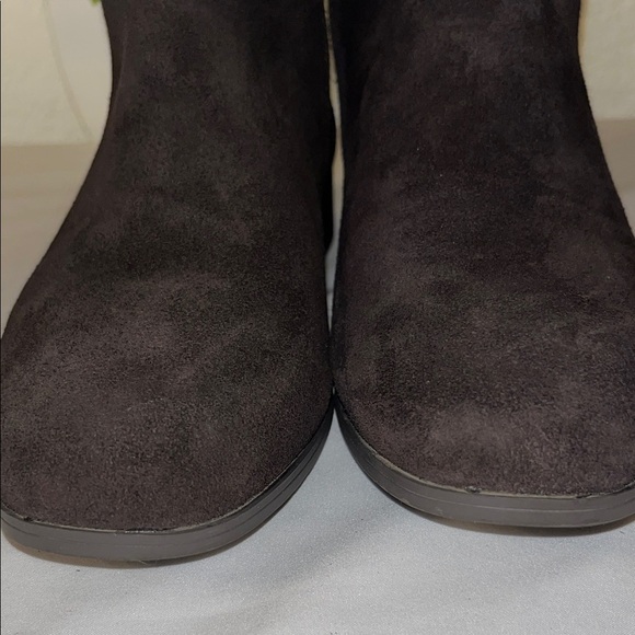 Michael Kors Black and Brown Monogram Boots used good condition - Picture 15 of 15